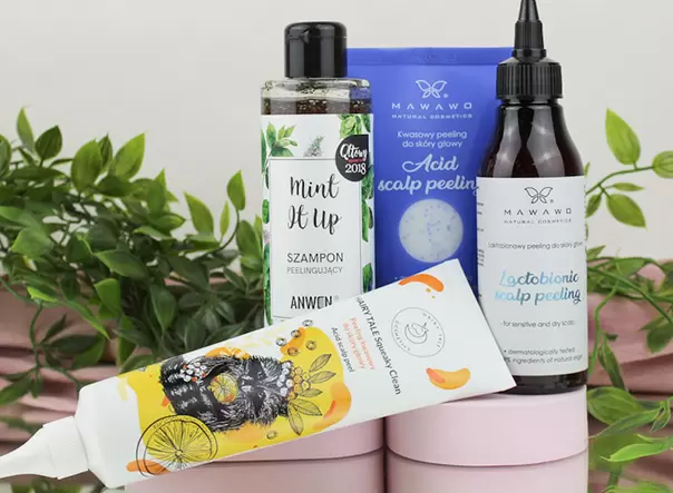 Peeling do skóry głowy - jaki wybrać i jak go stosować